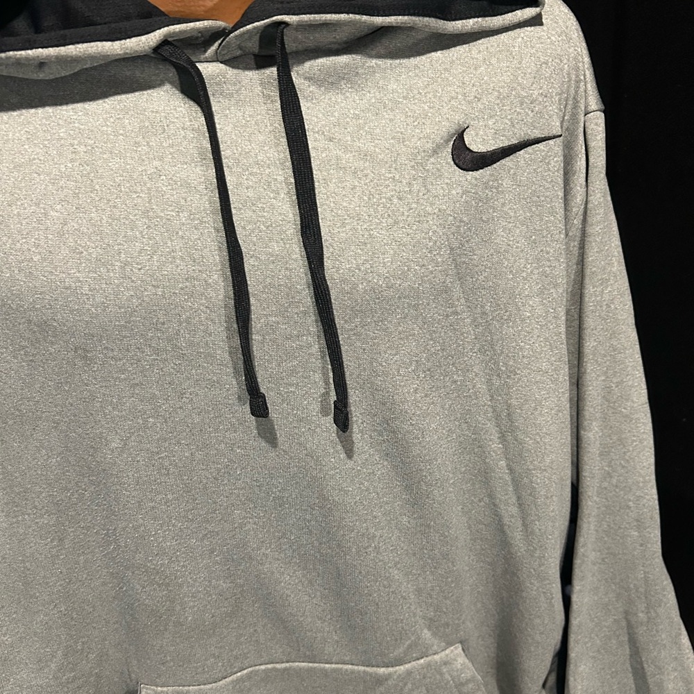 Nike Gray Hoodie with Black Accents - Picture 5 of 9